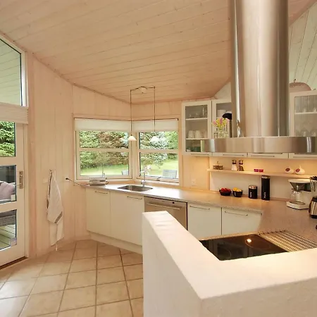 Hildburg - 1-5km From The Sea In Nw Jutland By Interhome